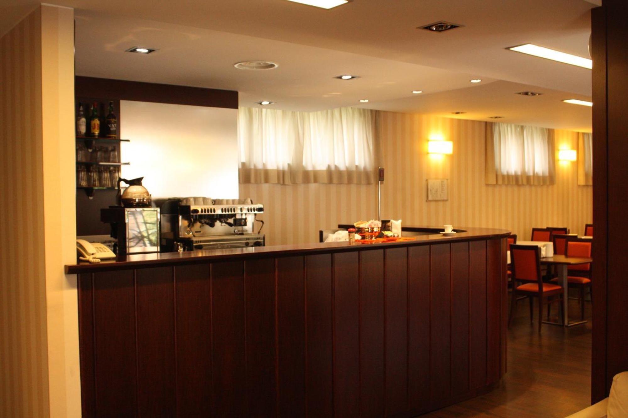 לנגנו Hotel 2C מראה חיצוני תמונה