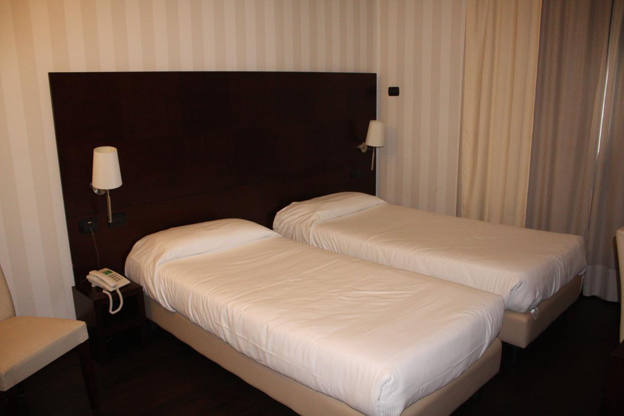 לנגנו Hotel 2C מראה חיצוני תמונה