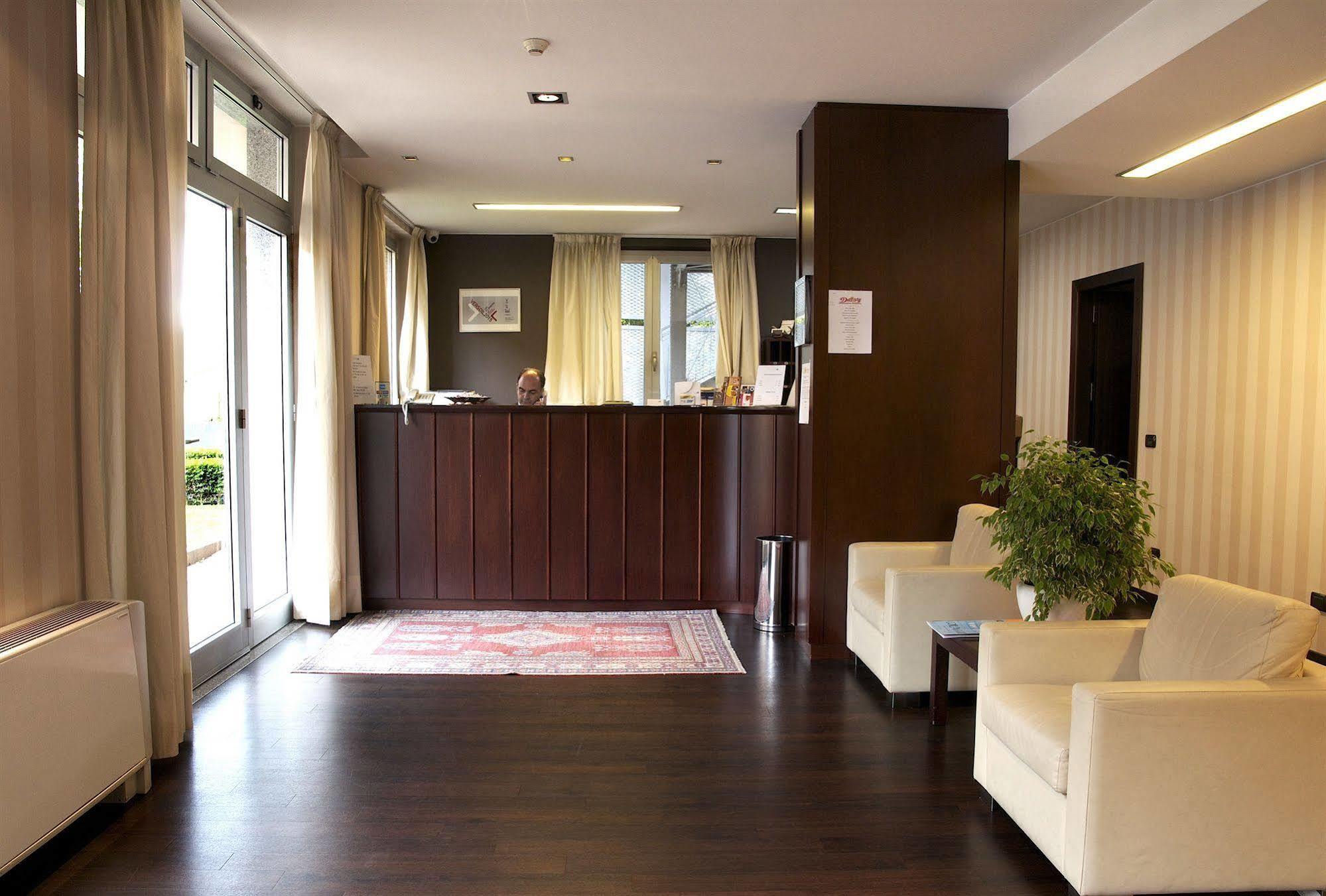 לנגנו Hotel 2C מראה חיצוני תמונה