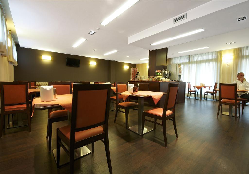 לנגנו Hotel 2C מראה חיצוני תמונה
