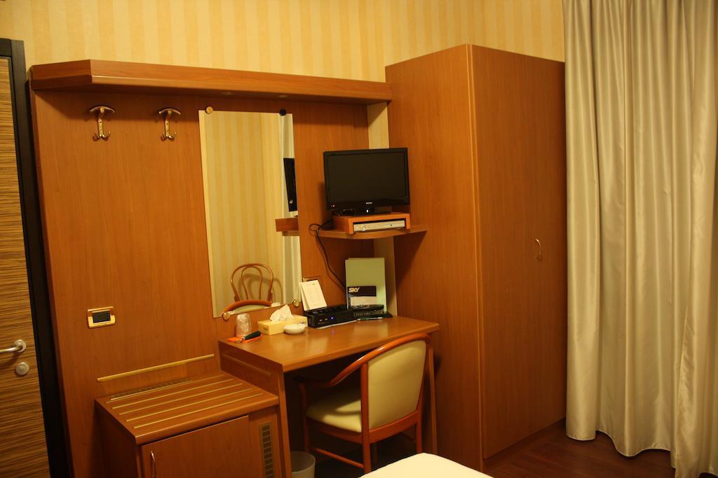 לנגנו Hotel 2C מראה חיצוני תמונה