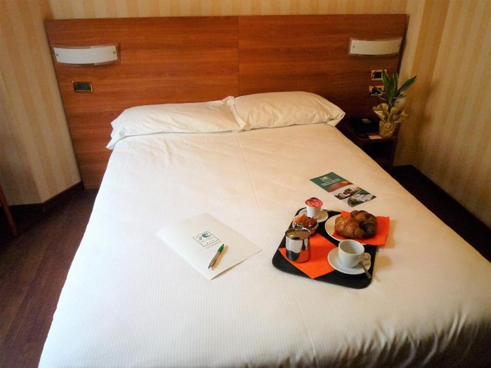 לנגנו Hotel 2C מראה חיצוני תמונה
